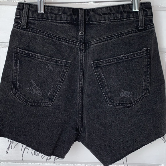 WILD FABLE SUPER HIGH RISE CUT OFF DENIM SHORTS BLACK WASH - Picture 4 of 7
